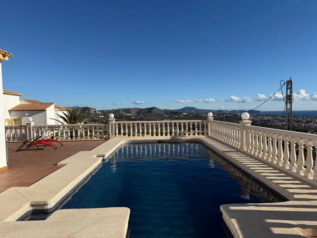 Pool - Luxury Villa with Sea Views in Calpe