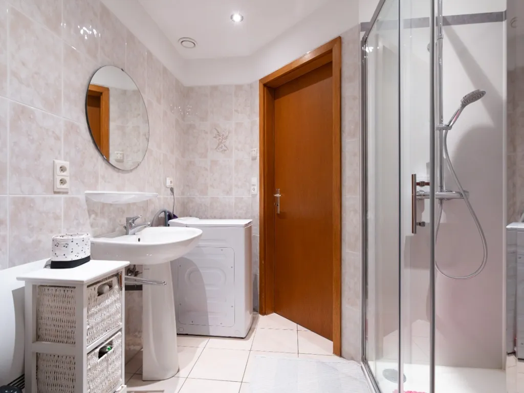 Bagni - Duplex with Garage in Bastogne