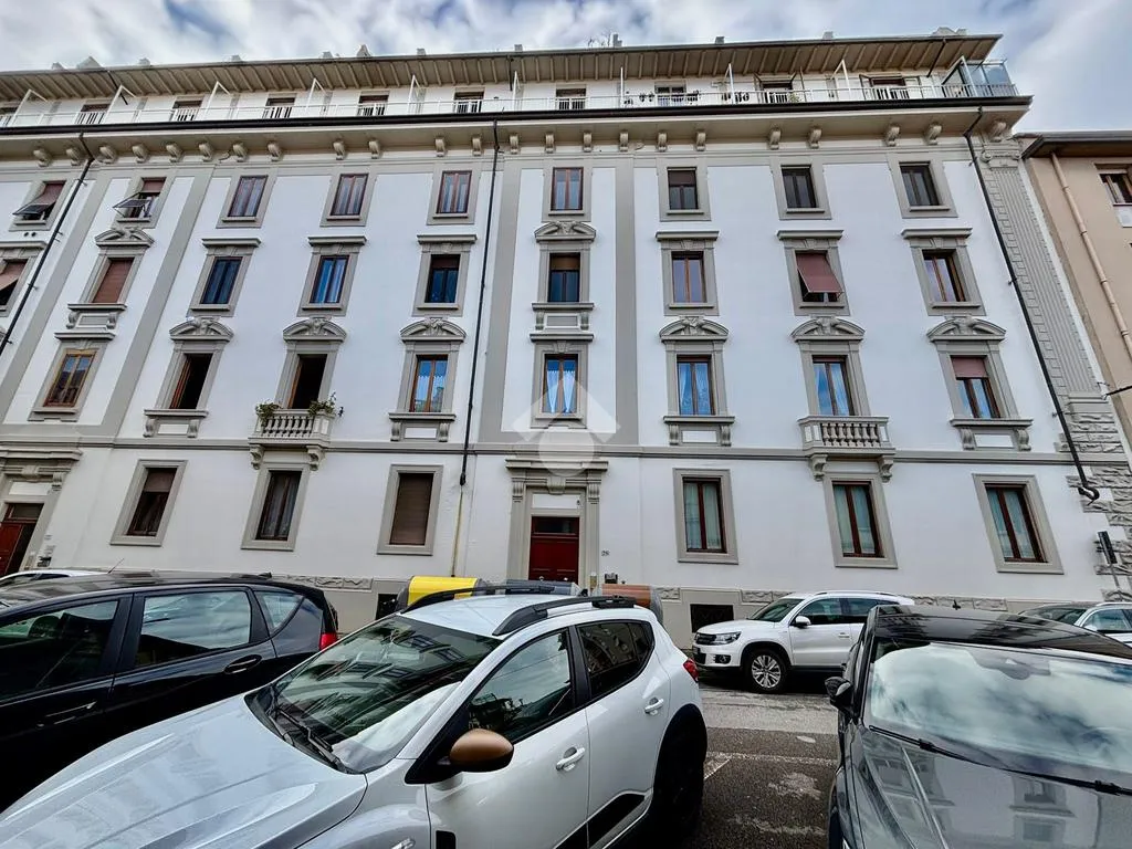 Exterior - Period Apartment with Balcony in Florence