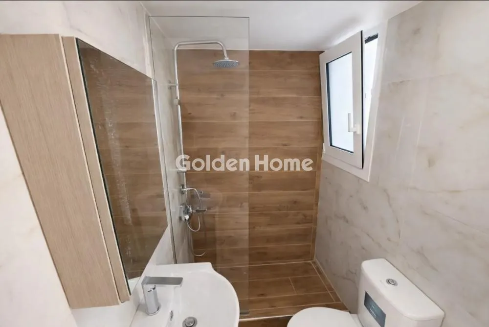 Vannitoad - Fully Renovated Flat with Balcony in Patissia