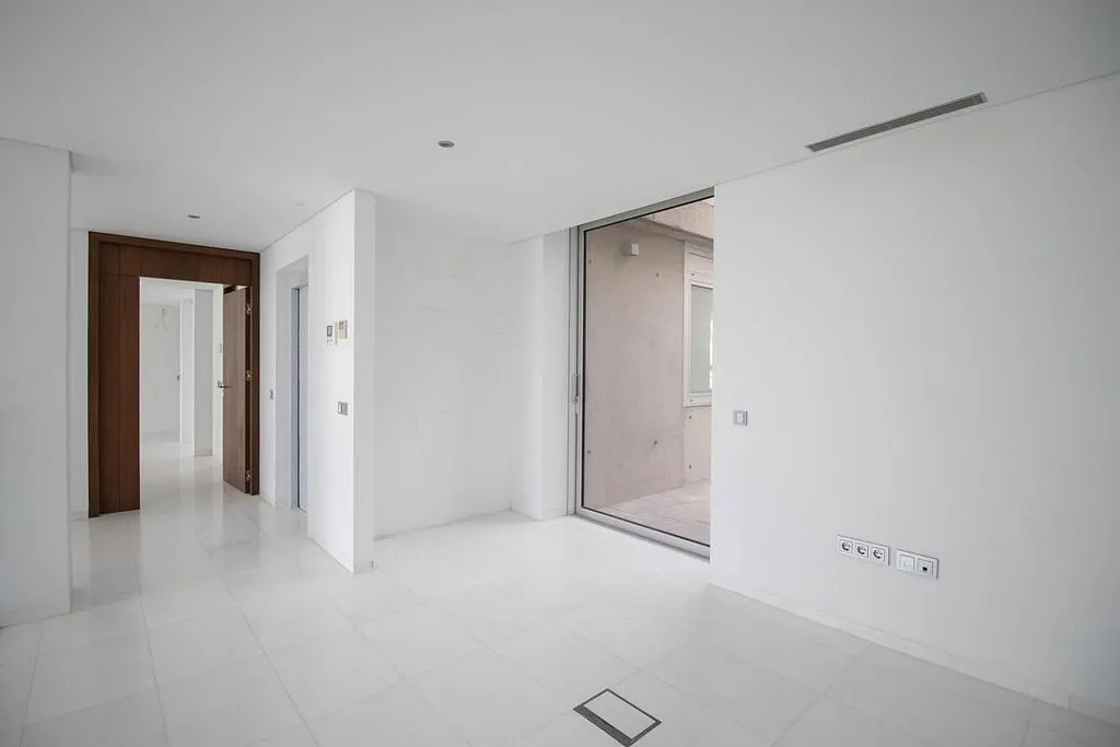 Entrée - Contemporary Townhouse with Pool in Ifara
