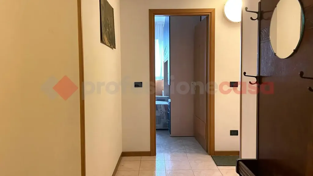Esik - Four Apartments with Kitchen in Bovolone Centre