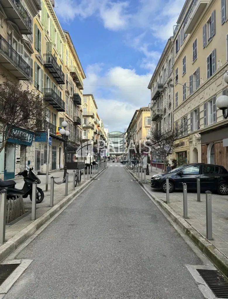 Välivaade - Renovated Flat with Balcony near Garibaldi