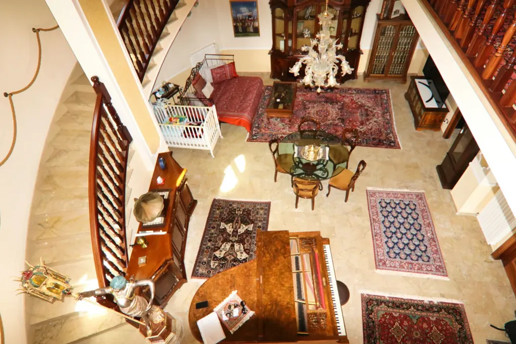 Elutuba - Hilltop Villa with Panoramic Views in Eboli