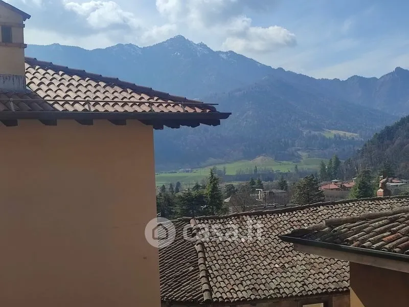 Terrass - Trilocale with Historic Views in Clusone