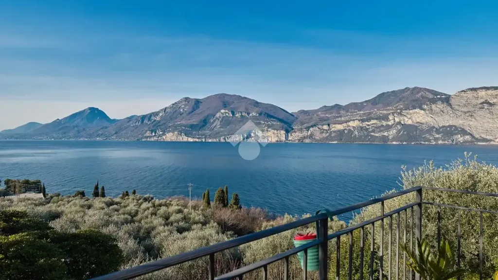 Terrasse - Luxury Villa with Lake View in Brenzone