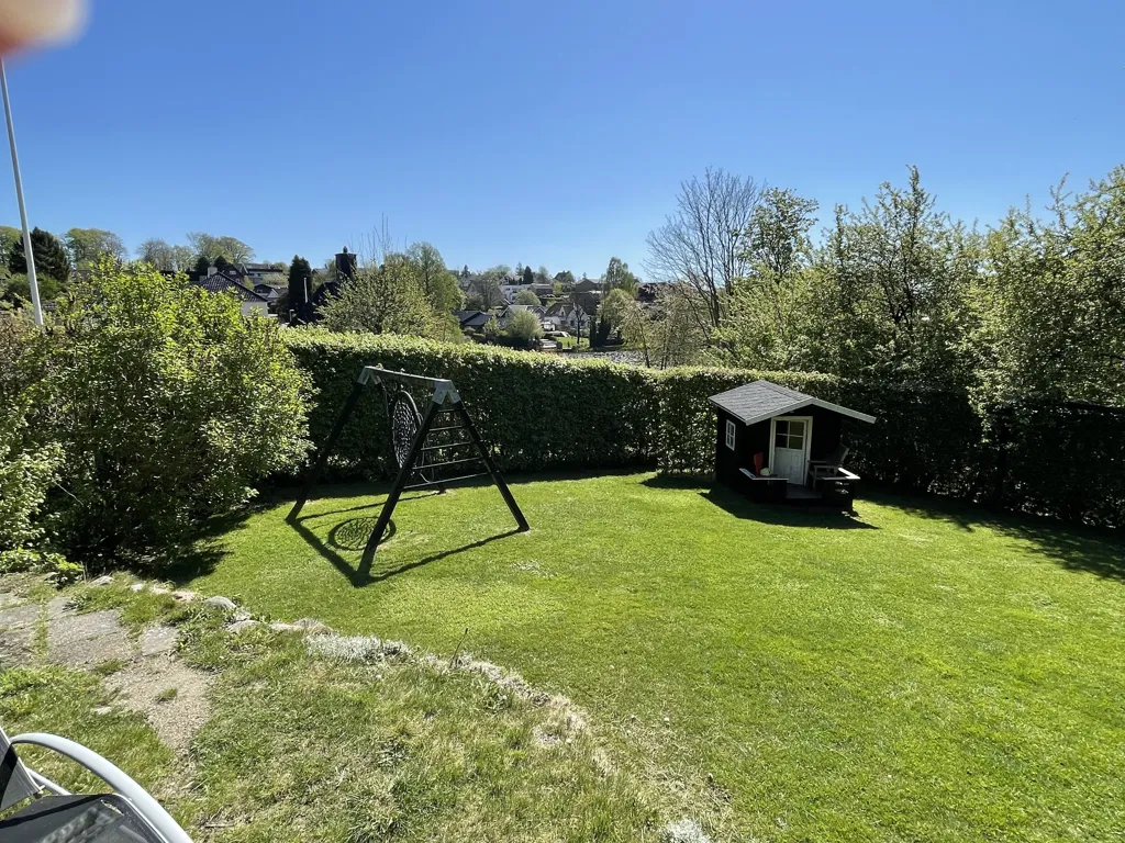 Jardin - House with Balcony and View in Uhrhøj