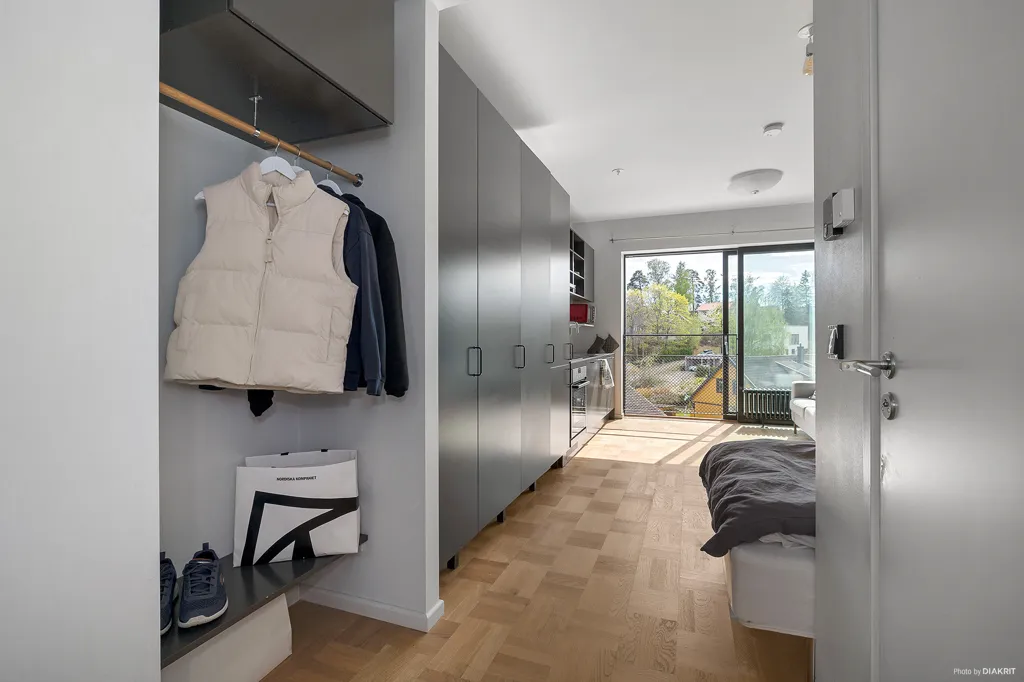 Stanze - Modern Studio Flat with Large Windows in Sollentuna