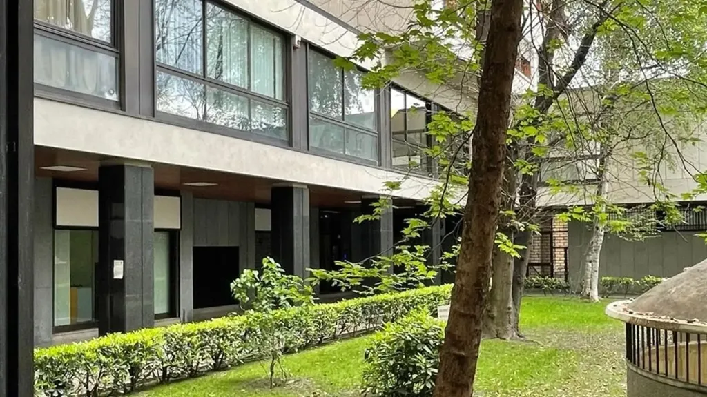 Garden - Luxury Flat with Rooftop Pool in Turin