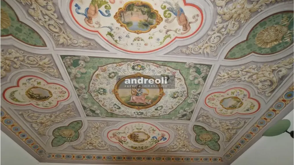 Pièces - Affresco-Decorated Apartment in Jesi's Historic Centre