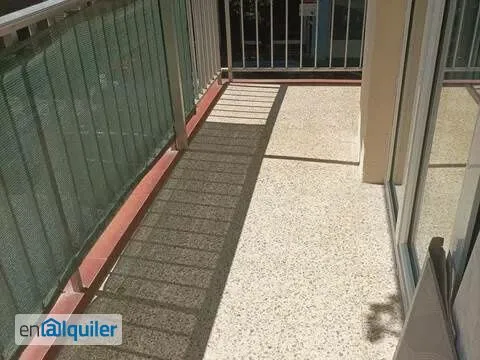 Rõdu - Student Flat with Balcony in Ciutat Jardí, Valencia