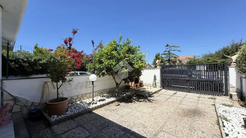 Terrass - Terraced Villa with Private Garden in Ardea