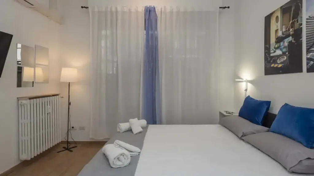 Magamistoad - Modern Studio in Central Milan