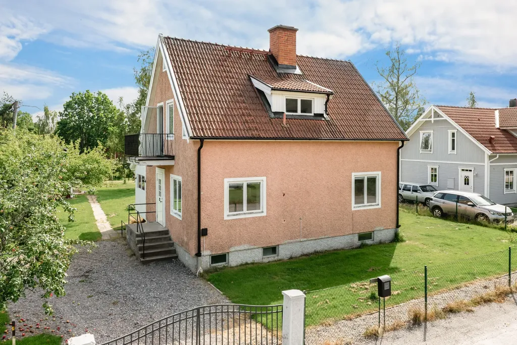 Extérieur - Villa with Solar Panels in Högsjö