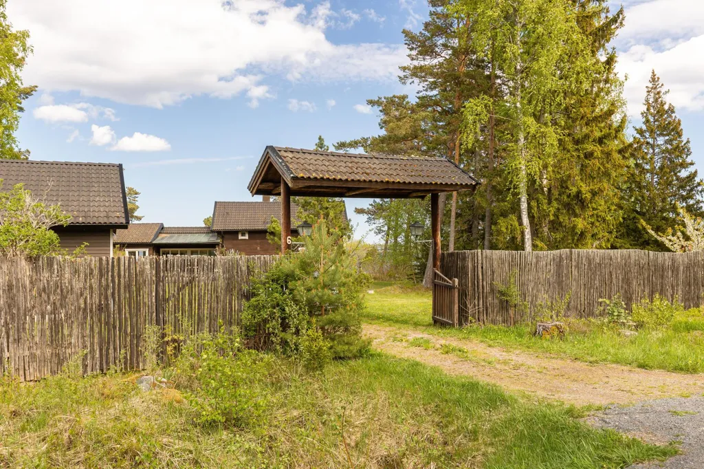 Välivaade - Charming Seafront Property in Stenskär