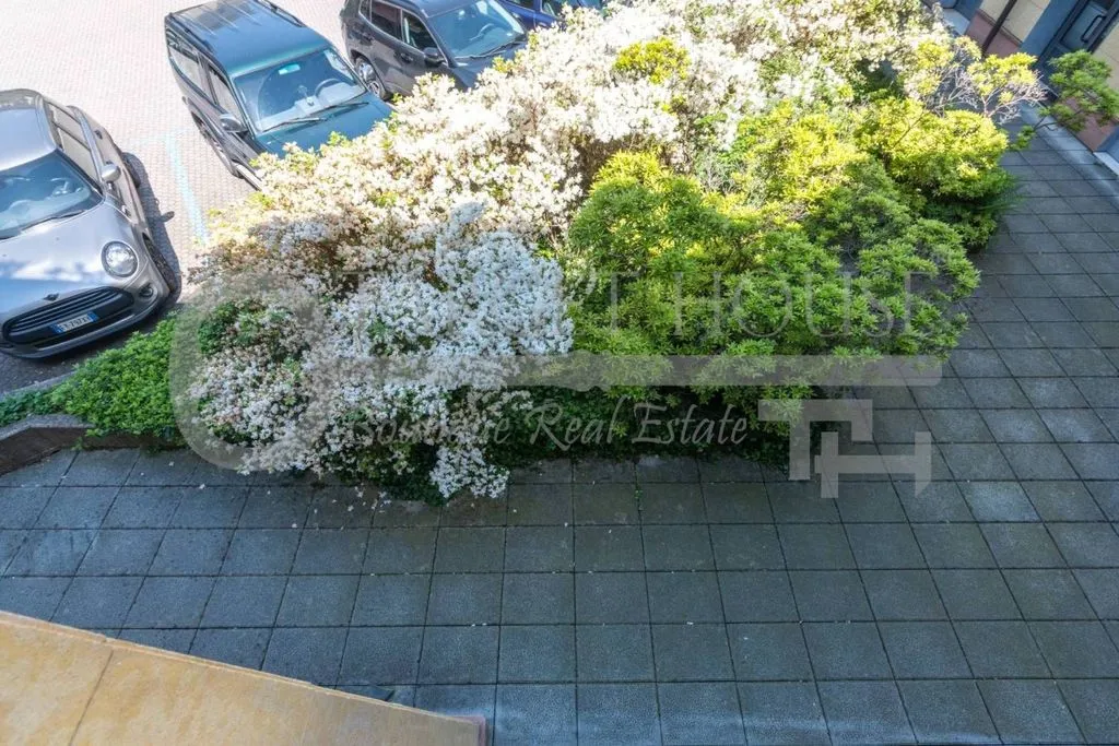 Aed - Office with Lake View in Como