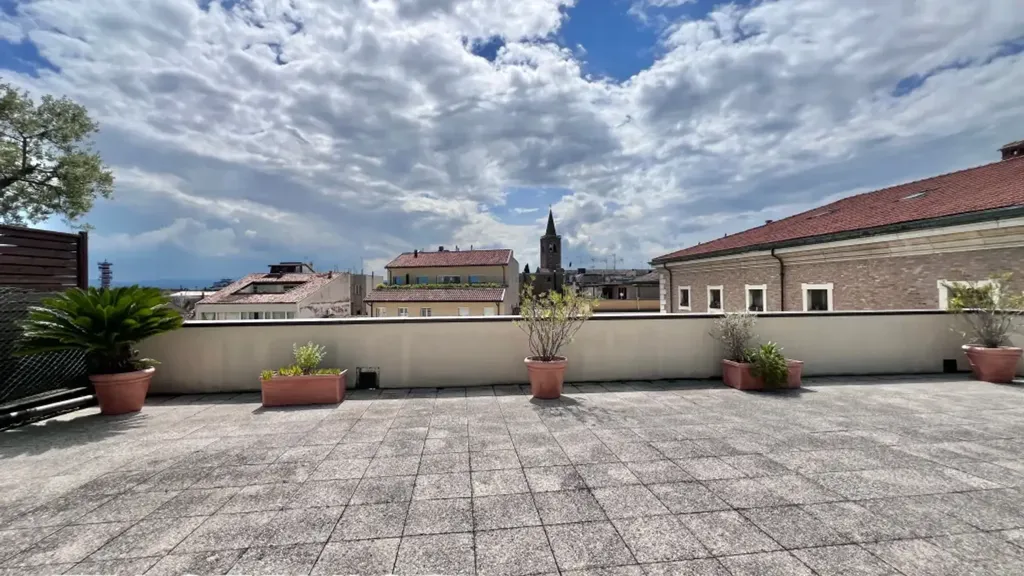 Terrass - Rustic-Style Apartment with Balcony in Rimini