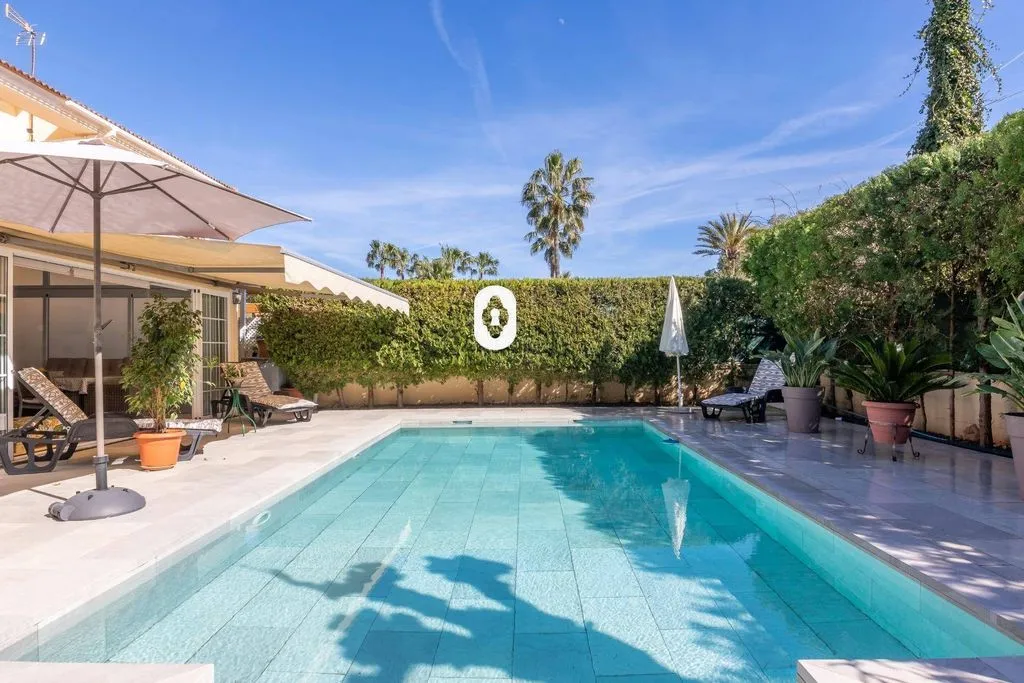 Piscine - Semi-Detached Villa with Pool in Playas de Muro