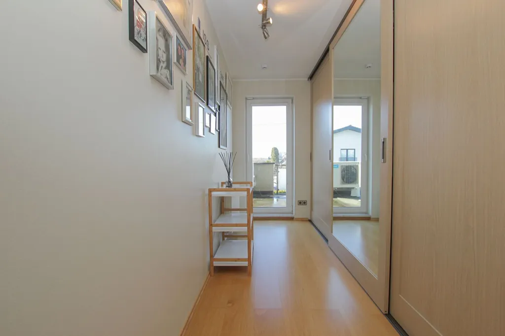 hallway_entrance