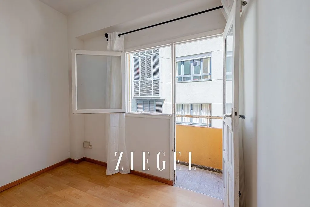 Toad - Apartment with Balcony in Toscal
