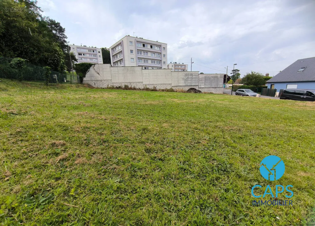 Aed - Viabilised Plot near Eu Centre