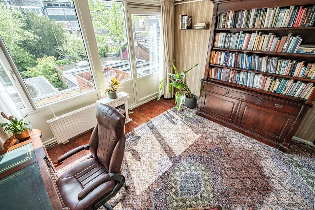 3-toaline maja asukohas Leiden