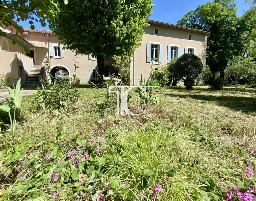 Jardin - Demeure de Charme avec Parc au Sud d'Alès