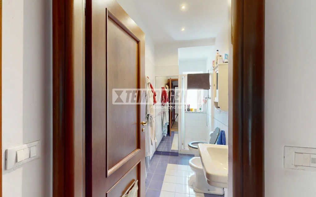 Vannitoad - Bright Apartment with Metro Access in Turin