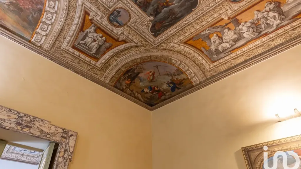 Entrée - Historic Apartment with Artwork in Ancona