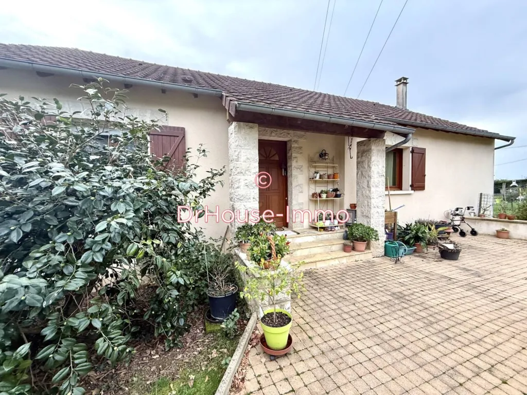 Terrasse - Maison Traditionnelle avec Balcon à Dampniat