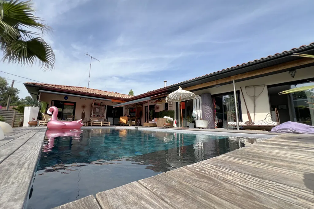 Piscine - Maison avec Piscine et Jardin au Teich