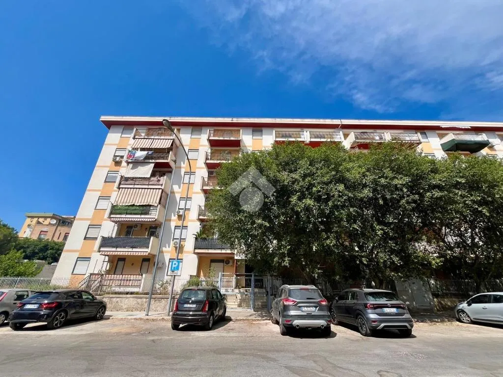 Exterior - 5-Room Apartment with Double Exposure in Palermo