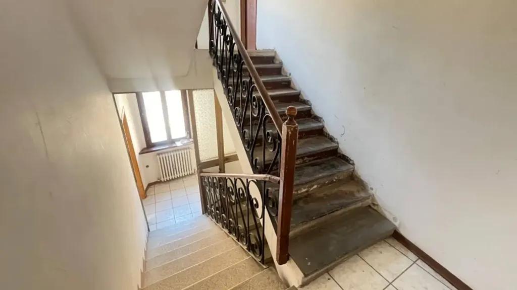 Pièces - Independent House with Terrace in Fabriano