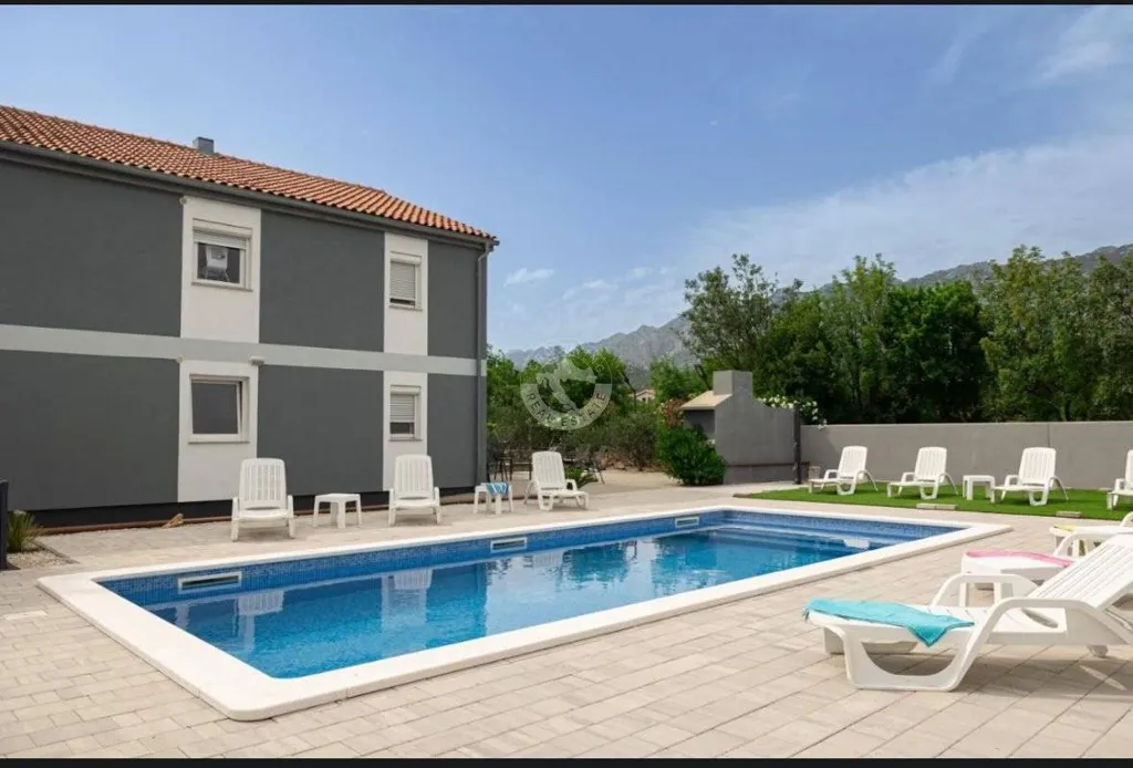 Piscina - Family House with Pool in Starigrad