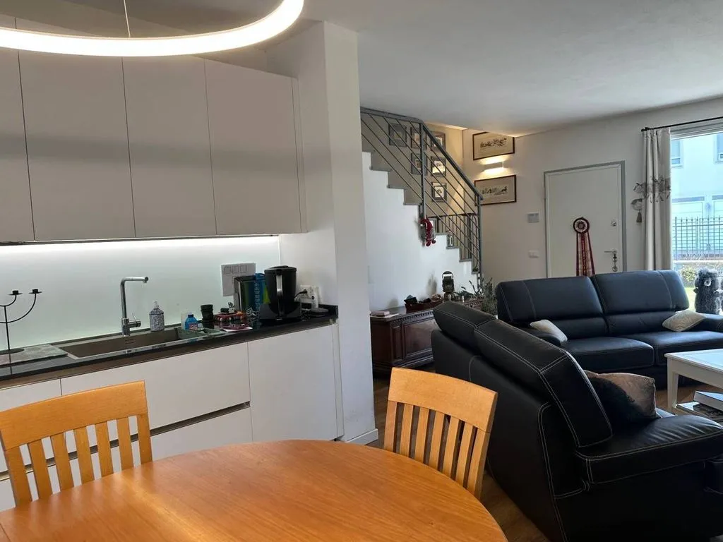 Salle à manger - Luxury Terraced House with Pool in Lodi