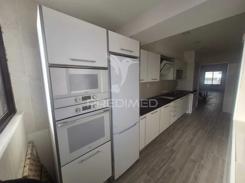 Köök - Duplex Apartment with Sea View in Costa da Caparica