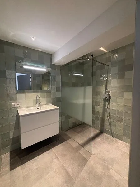 Vannitoad - Renovated Apartment with Balcony in Rotterdam