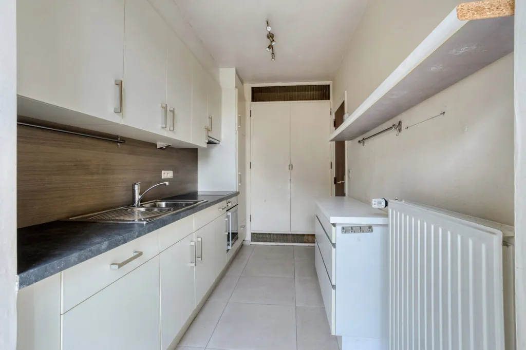 Cuisine - Appartement avec entrée privée et garage à Dilbeek