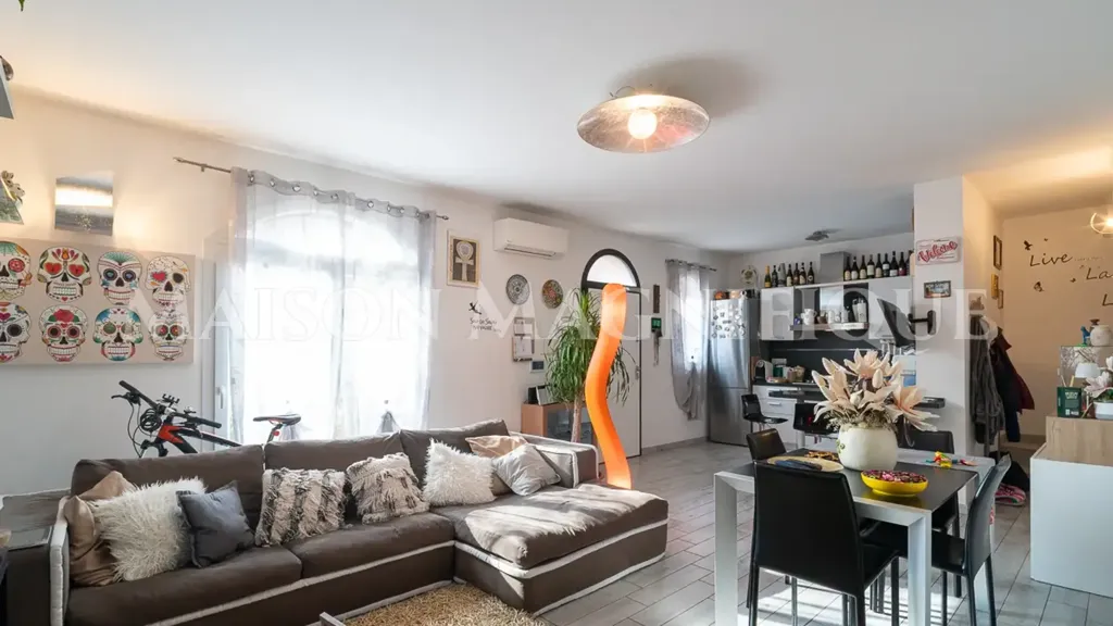 Séjour - Modern Villa with Private Garden in Lagosanto