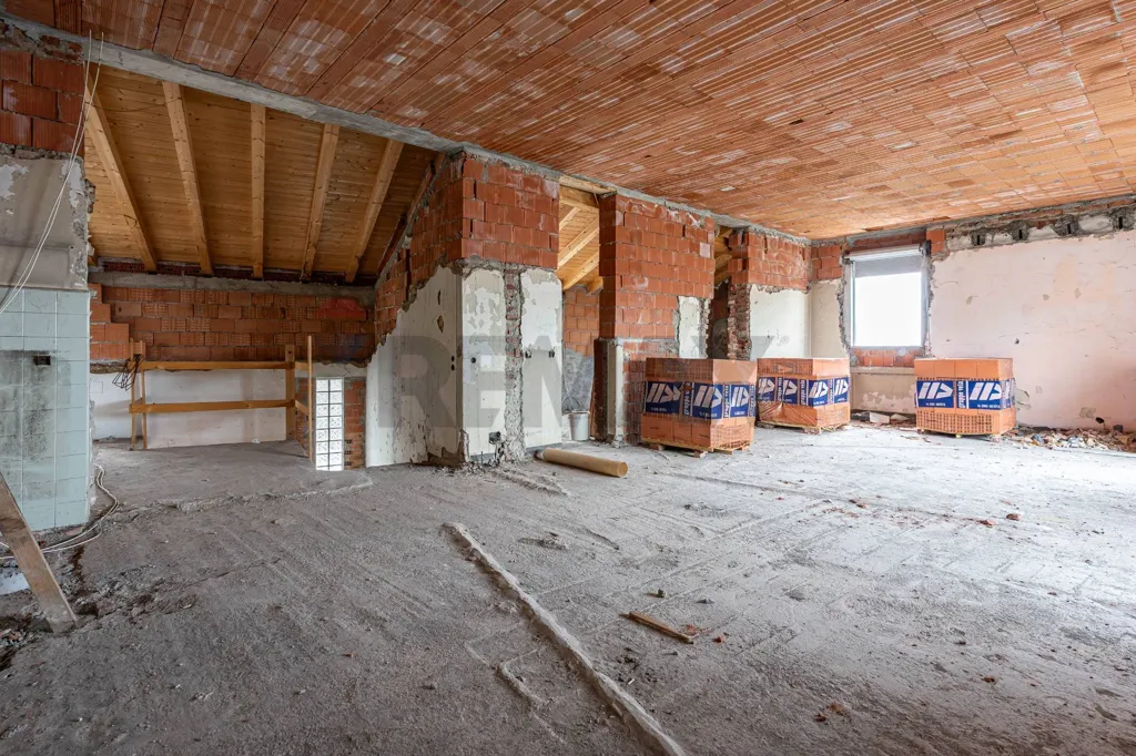 Toad - Spacious Apartment with Terrace in Inverigo