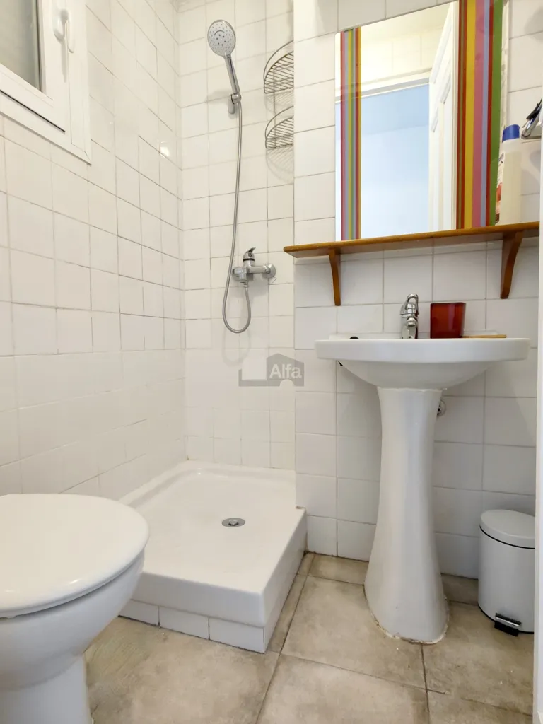 Salles de bain - Bright Apartment with Balconies in Madrid