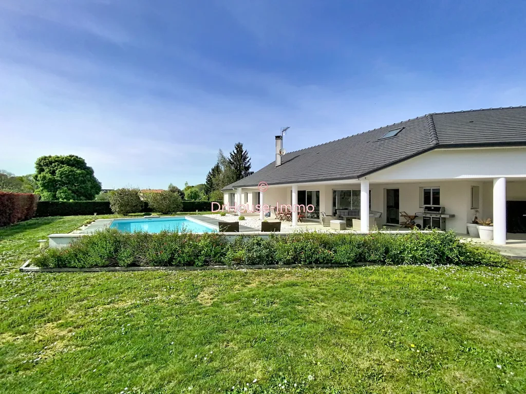 Bassein - Family House with Pool in Ousse