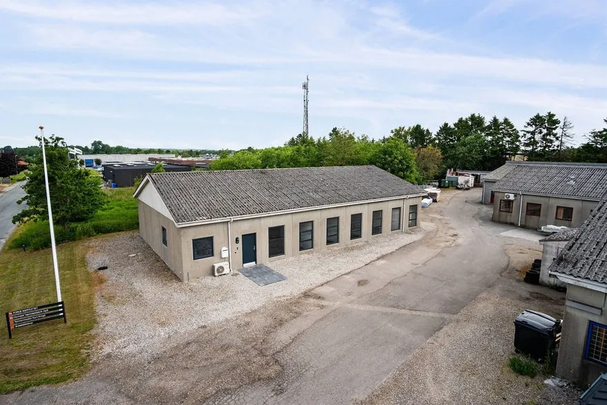 Vue aérienne - Office/Storage Property with Large Plot in Hornslet