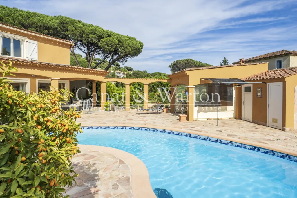 Bassein - Architect's Villa with Pool in Cavalaire