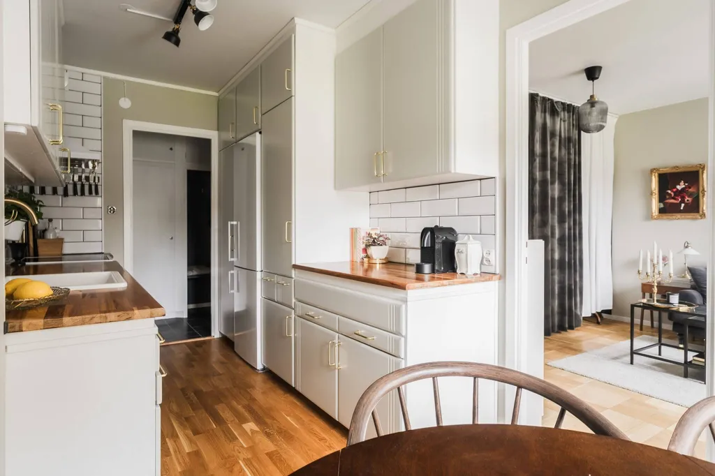 Cuisine - Stylish Apartment with Garden Access in Gavle