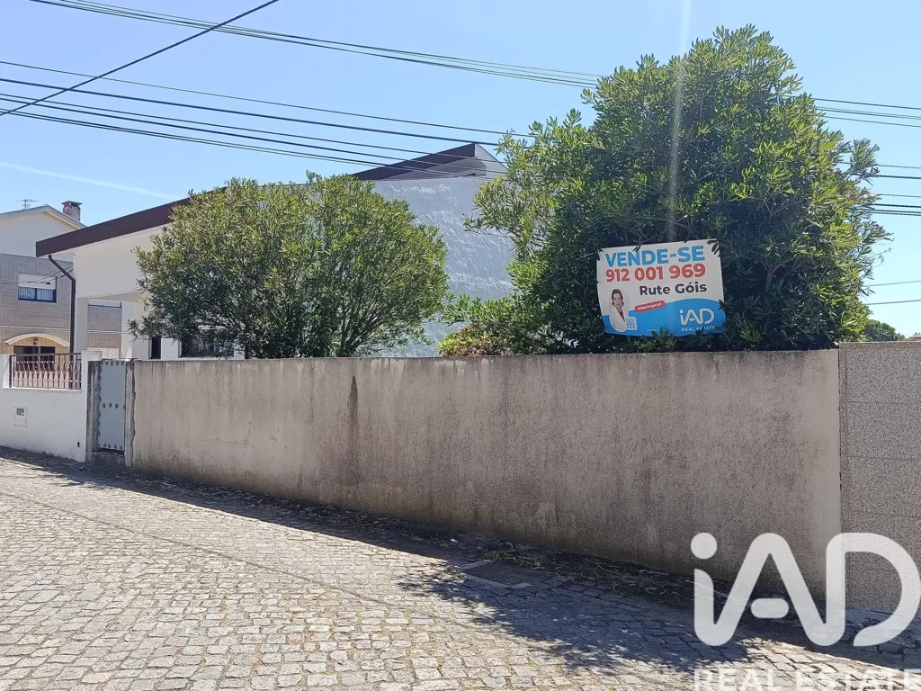 Välivaade - Buildable Plot with Church View in Beiriz