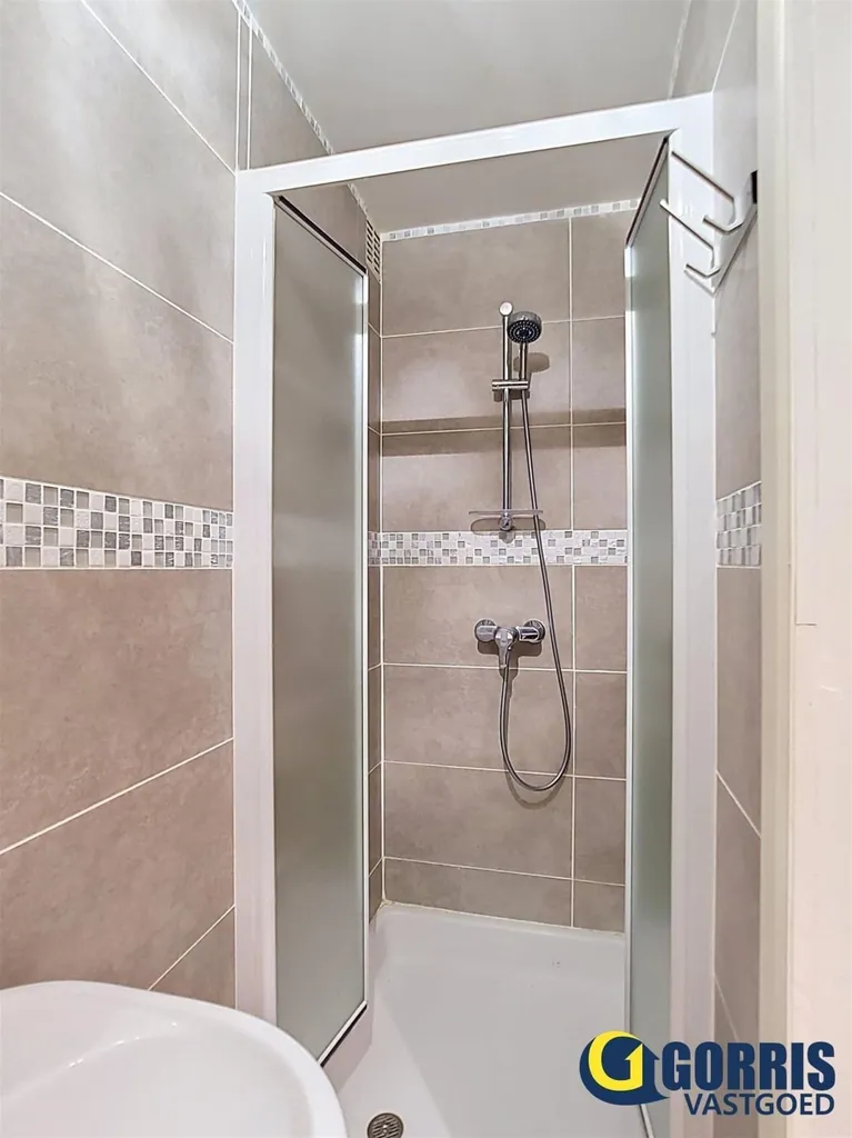 Bathrooms - Duplex Apartment with Terrace in Ramsel