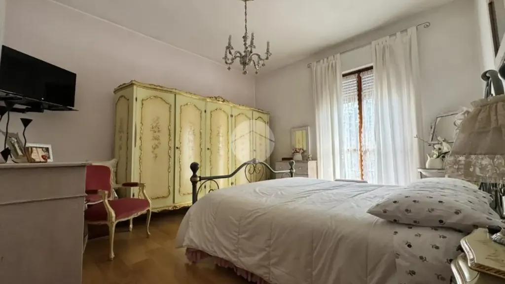 Chambres - Rustic-Style Apartment with Balcony in Florence