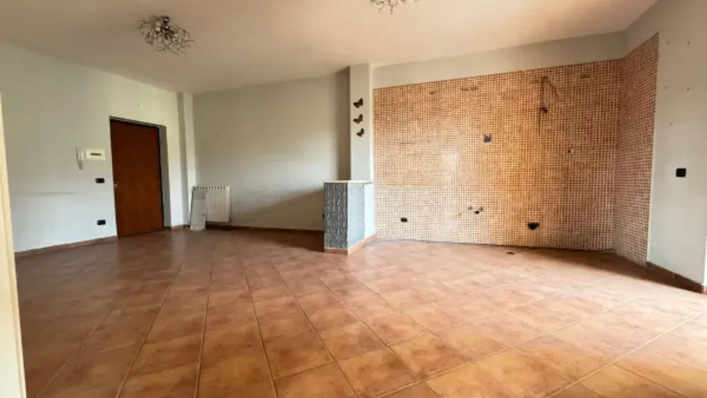 Elutuba - Modern Trilocale with Balcony in Giugliano