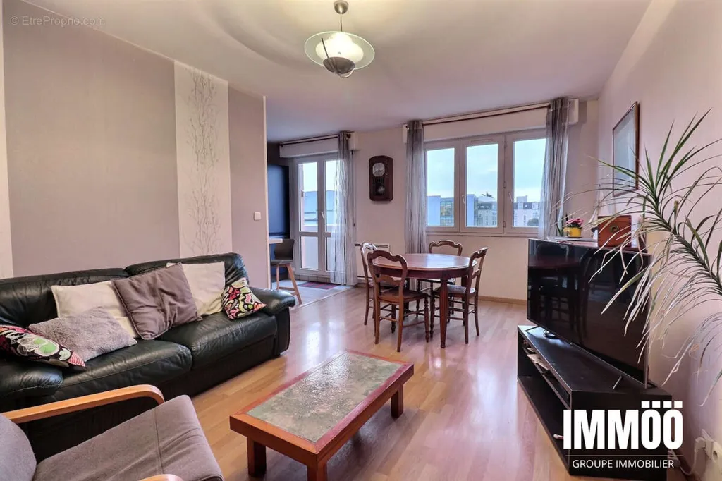 Elutuba - Apartment with Balcony in Rouen Rive Gauche